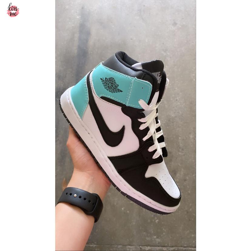 bota jordan mujer