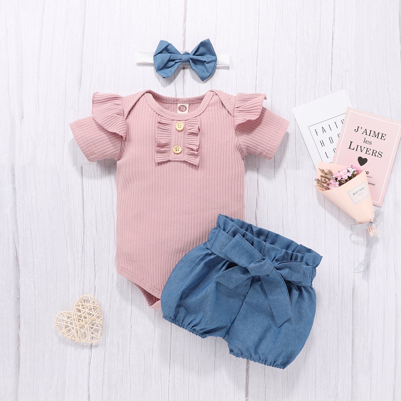 Conjunto Bebe (body-pantalón-pañuelo) 