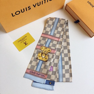 Diseño de marca de lujo Louis Vuitton LV bandas para el pelo Bandana bolsa  accesorios cinta de lazo emulación de seda para mujer bufanda pequeña  Tamaño del silenciador: 8*120cm