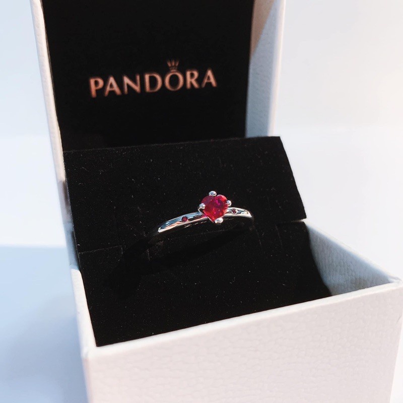 Anillo pandora piedra roja hotsell