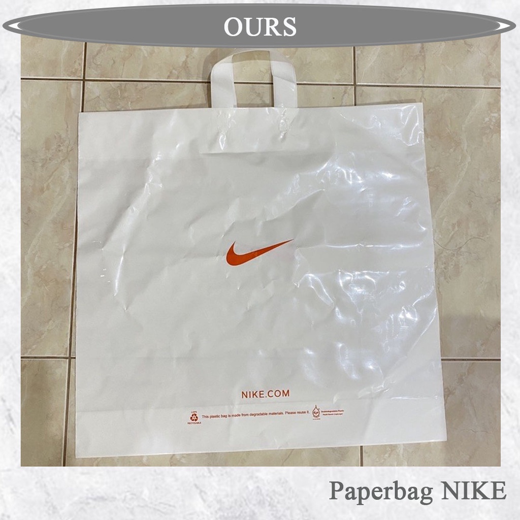 Bolsas nike 2025 de plástico