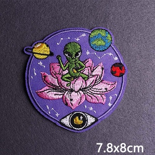 Parche De Velcro Wilderness Alien DIY Insignia Corazón Al Aire Libre 3D  Bordado Parches Para Ropa Pegatinas Insignias Apliques