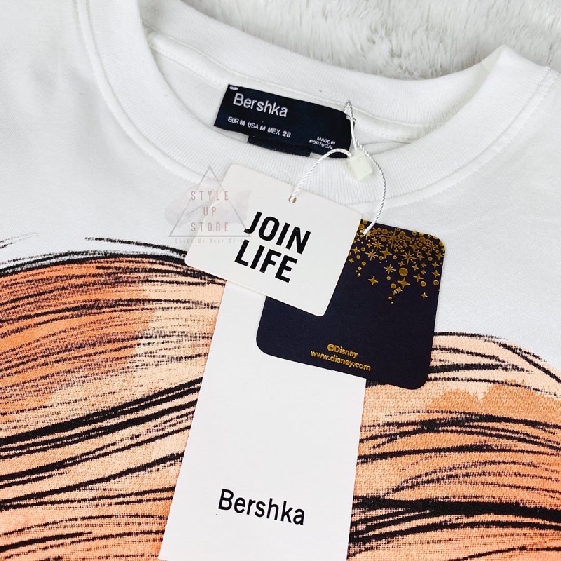 Camiseta princesas disney bershka sales