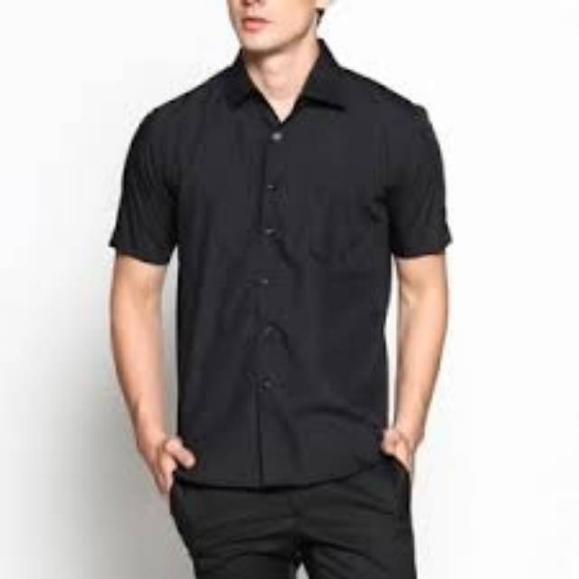 Camisas negras para hombre best sale manga corta