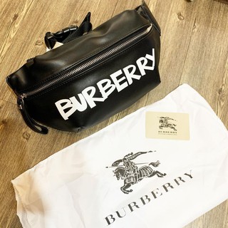 Burberry riñonera outlet blanca