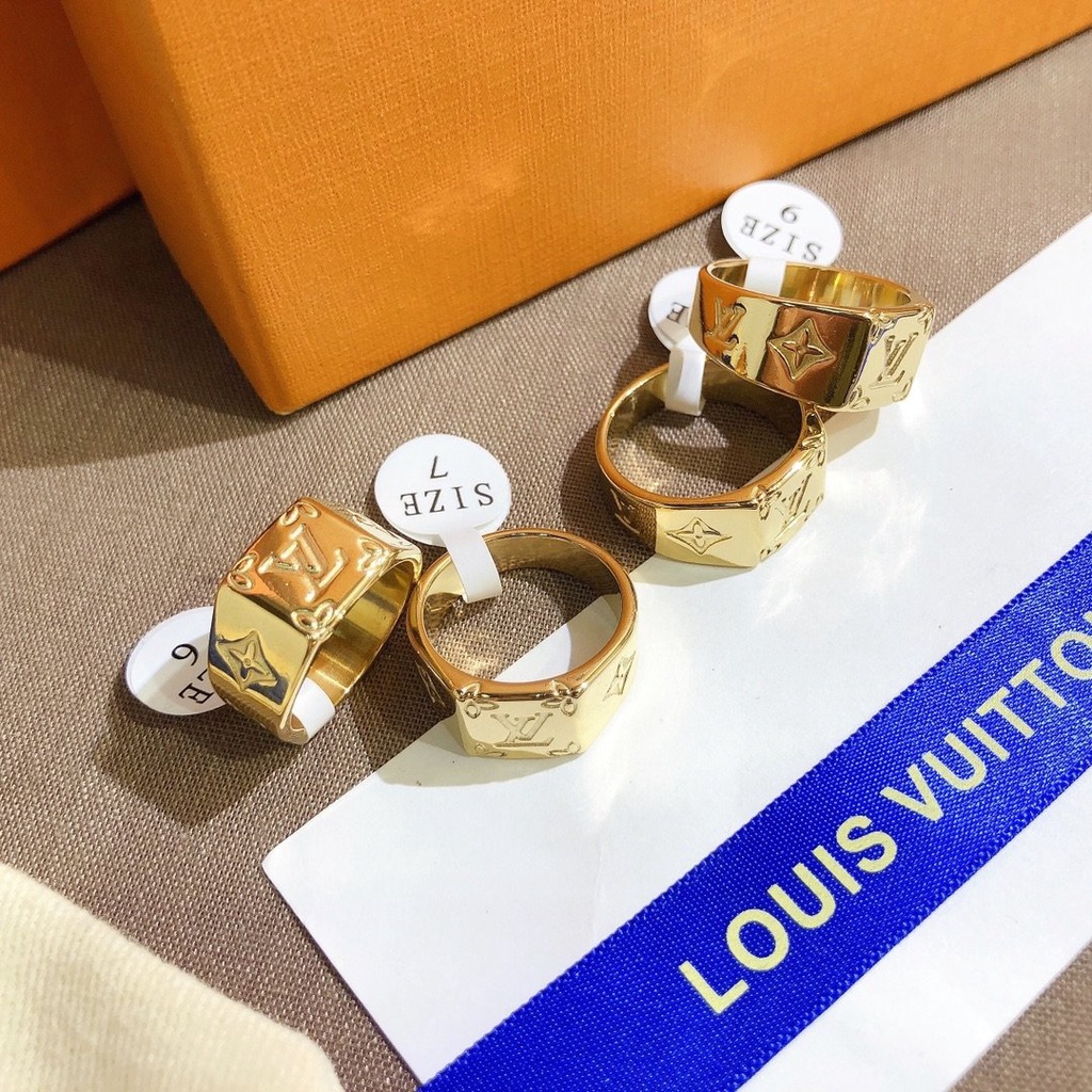 Louis Vuitton Anillo Para Las Mujeres Fresco Simple Estilo Coreano Letra LV  Anillos De Dedo Pareja Versátil Creativo Oro Plata 925 Cincin Accesorios De  Joyería