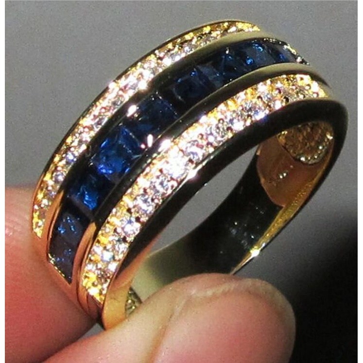 anillo de diamantes de zafiro y cuadrado cuadrado de diamantes con