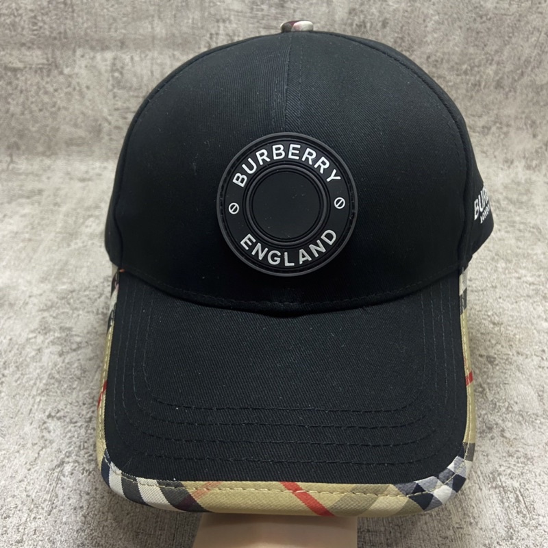 Burberry gorra negra best sale