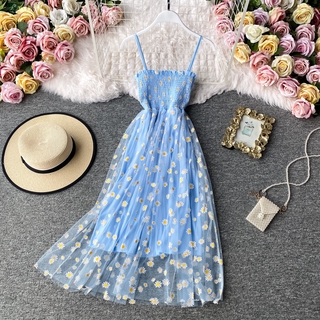 Vestido azul best sale con margaritas