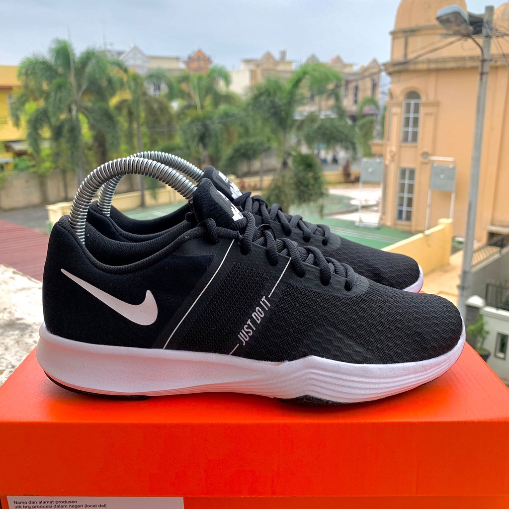 Zapatillas nike city online trainer mujer