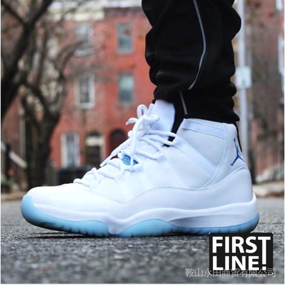 Jordan retro 11 2025 blanco con azul