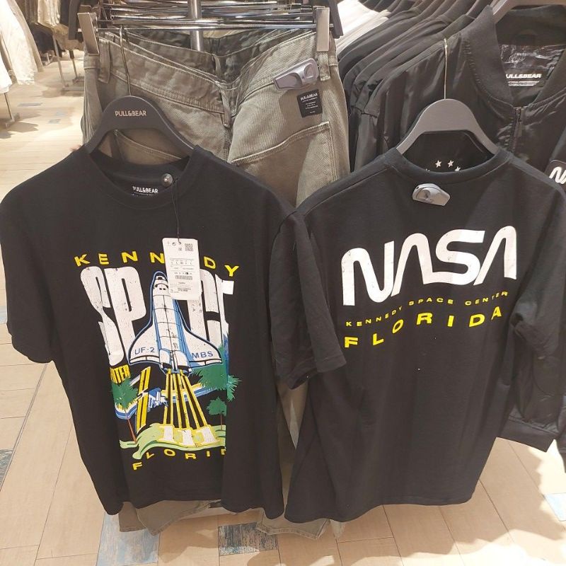 Camiseta nasa pull and bear new arrivals