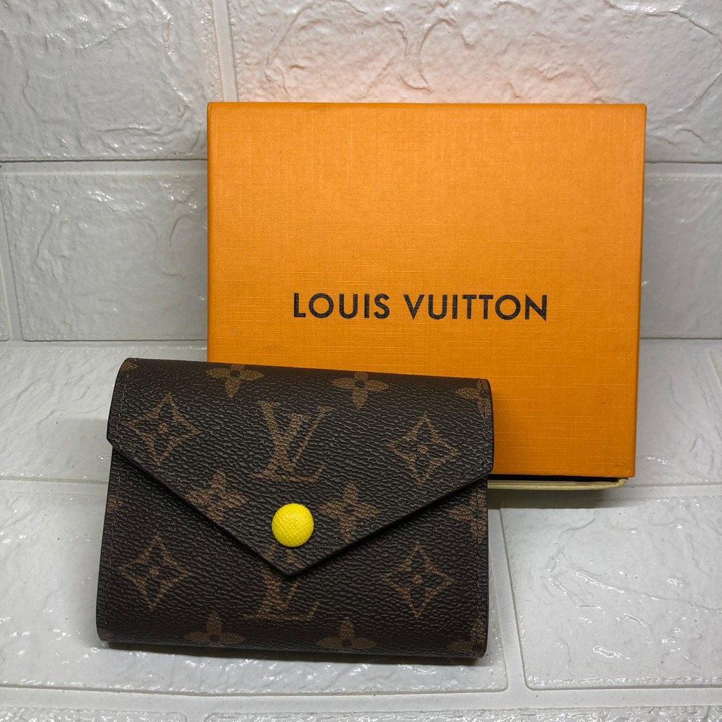  Louis Vuitton Monogram Victorine - Cartera para mujer