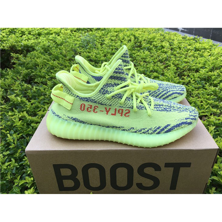 Adidas yeezy semi 2024 frozen yellow letra