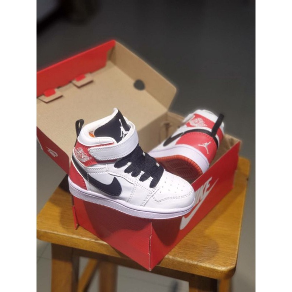 Tenis jordan para store niña de 2 años