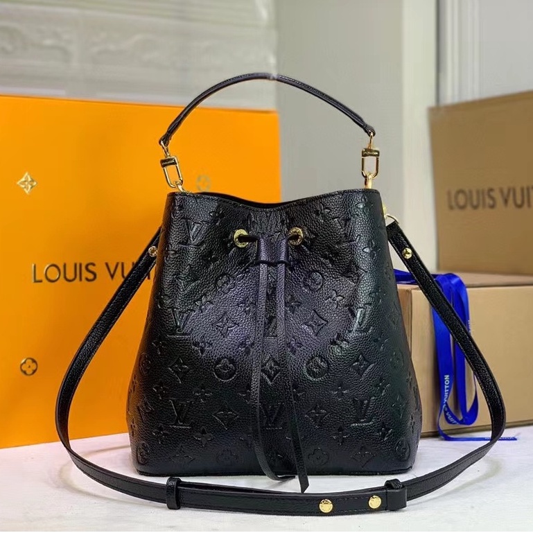 Correa Louis Vuitton Negra