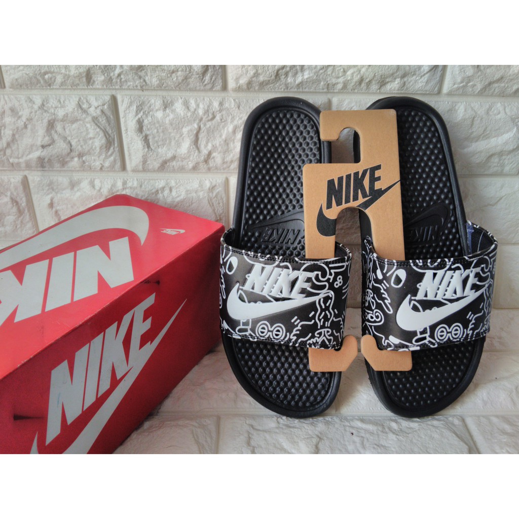 Nike discount benassi zapatillas