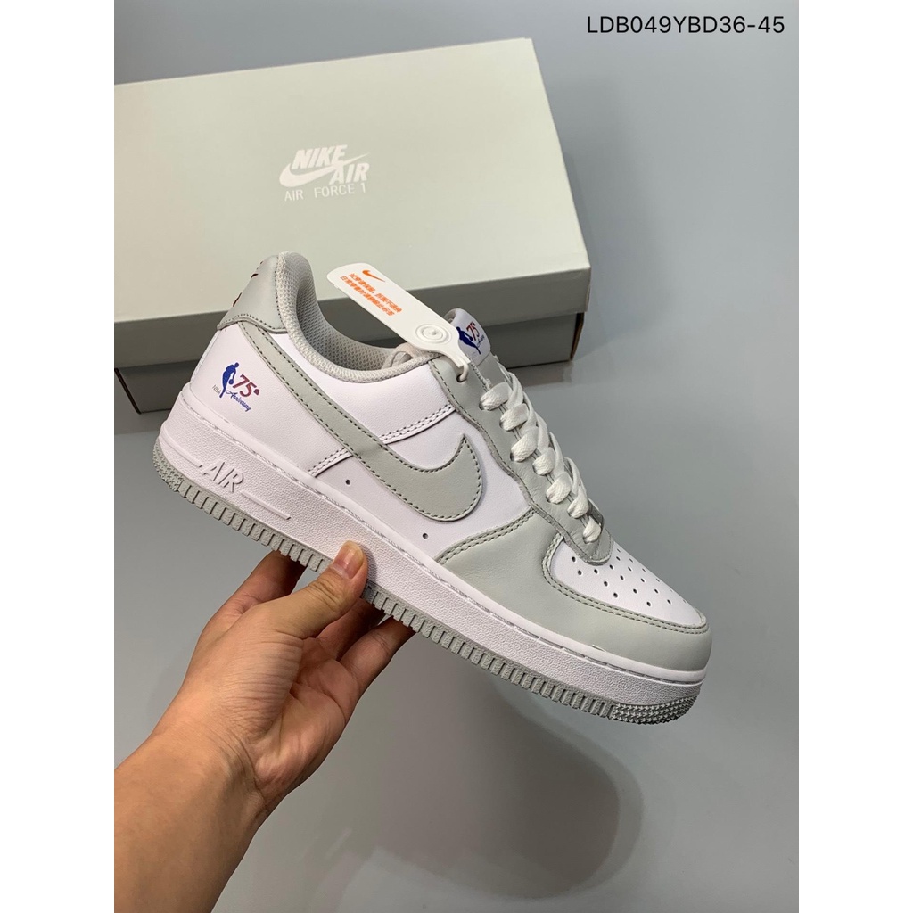 Decano Drama radioactividad Original Nike Air Force 1 Gris Blanco NBA75 Mujer Aniversario Zapatos Baja  Parte Superior Zapatillas De Tenis Casual Número De Artículo : AA6902-201 |  Shopee Colombia