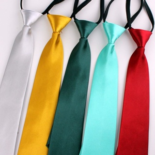 Conjunto de chaleco y corbata de vestir para niño color dorado sólido