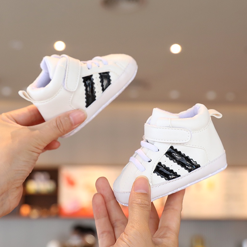 Zapatos blancos 2025 para bebe niño