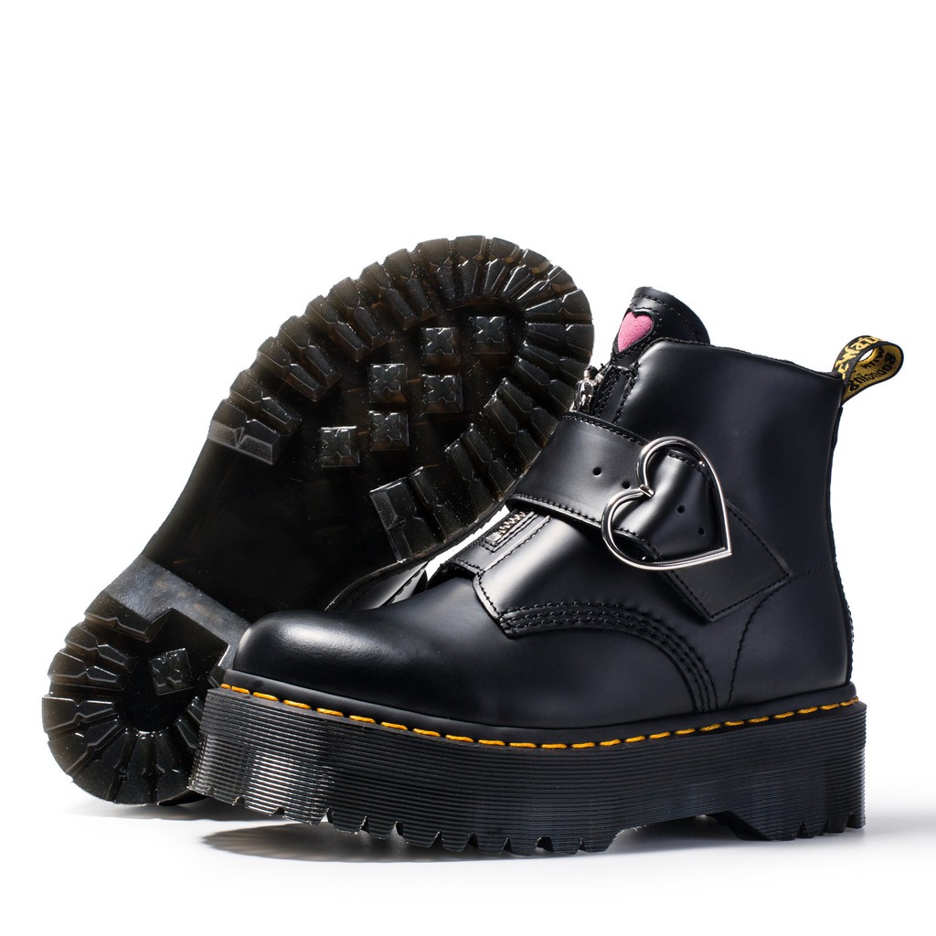 Dr martens 2025 hebilla corazon