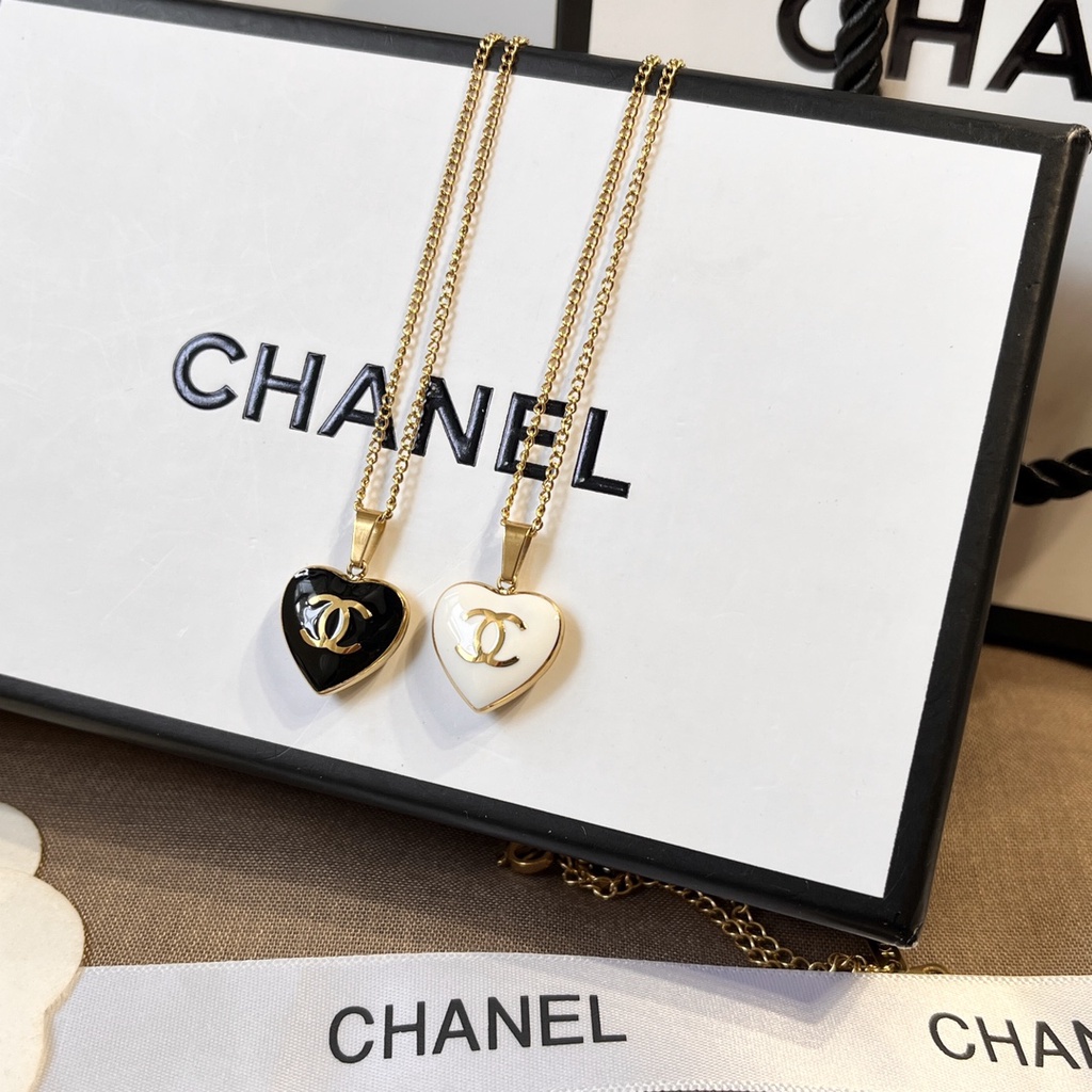 Chanel Collar De Acero De Titanio Con Forma De Corazón Joyería Para Mujer