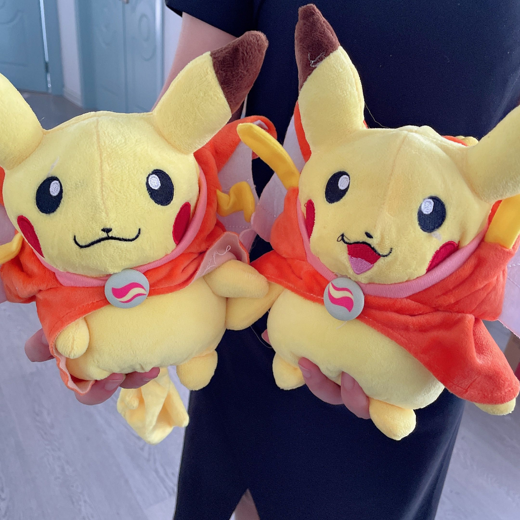 Peluche de pikachu discount disfrazado de charizard