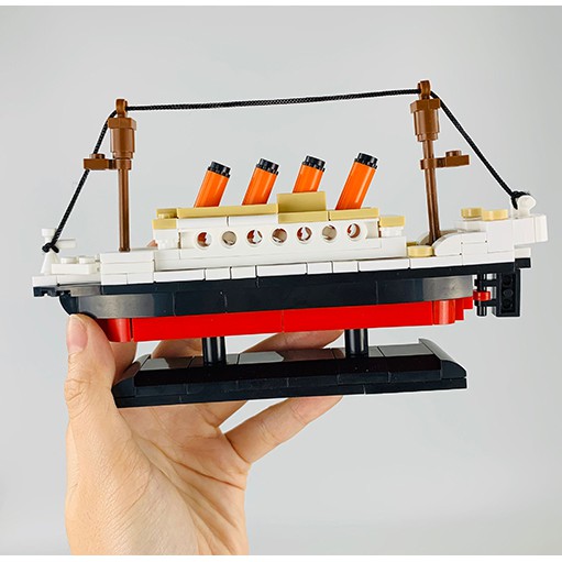 Lego 2025 titanic caja