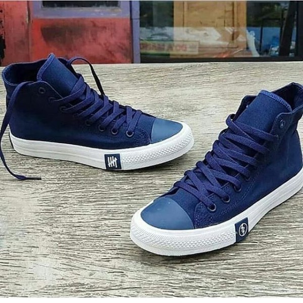 UNDEFEATED - zapatillas deporte zapatos Distro hombres mujeres Converse All Star invicto luz altura azul marino con caja D1 | Shopee Colombia