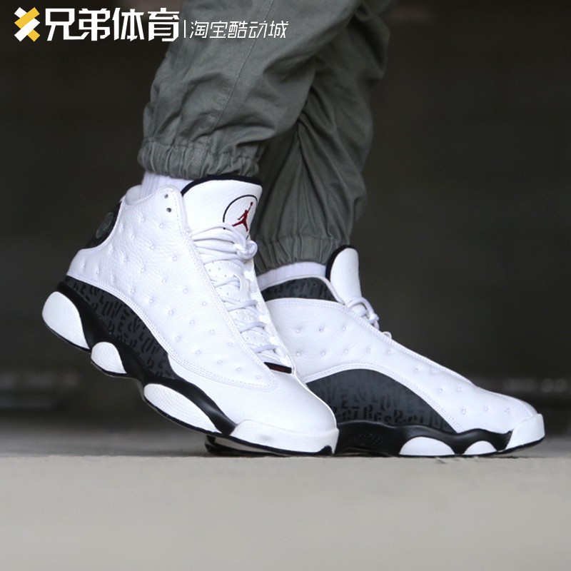 Jordan 13 retro blanco con negro online