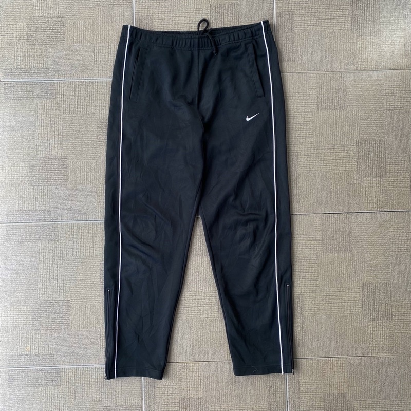 Pantalon best sale nike retro