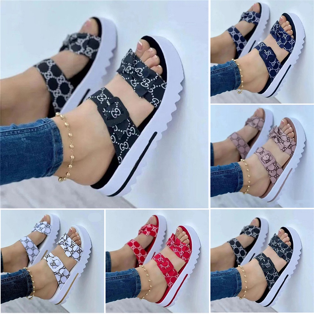 Sandalias para mujeres discount mayores