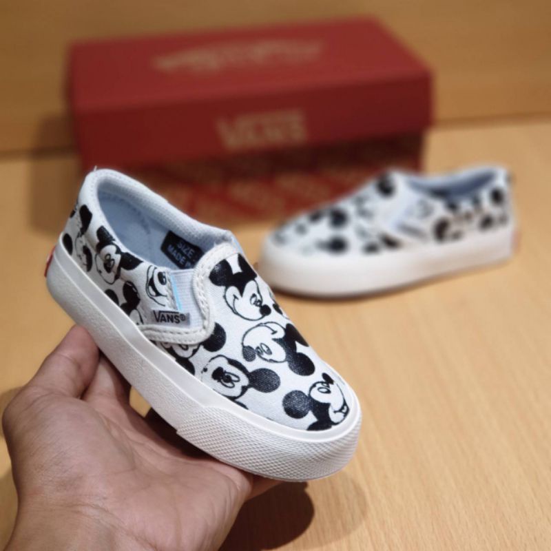 Zapatos vans de outlet mickey mouse en español