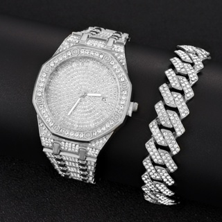 Reloj de diamantes online falso