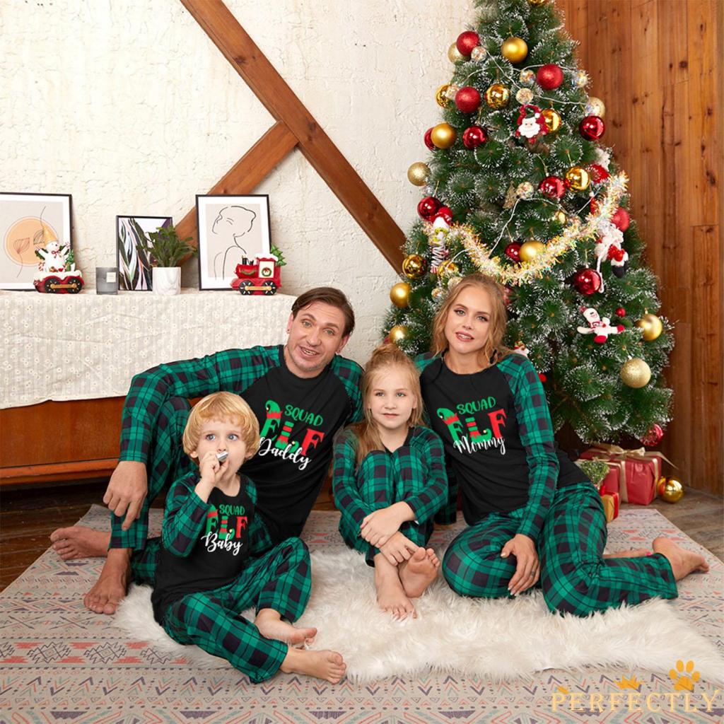 Pijamas best sale elfos familia