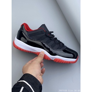 Jordan 11 negro con cheap rojo bajito