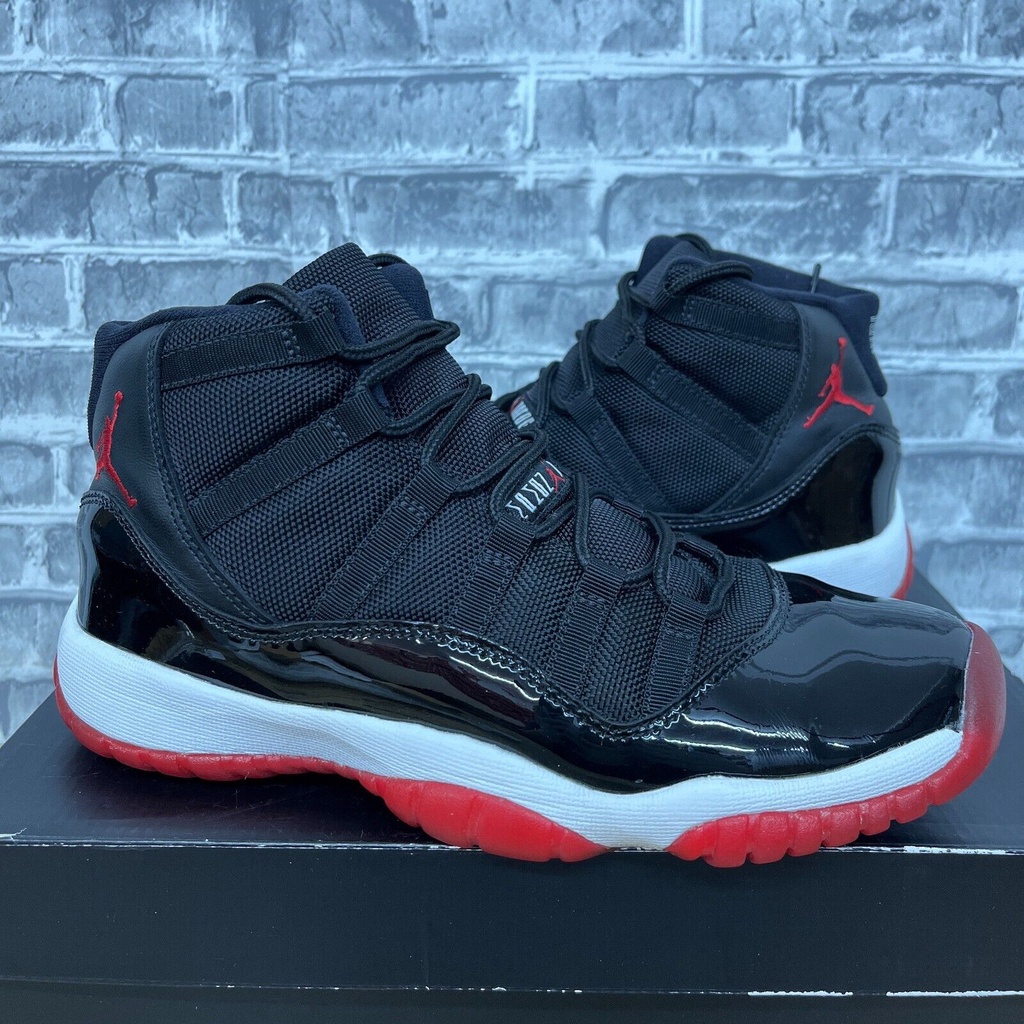 Retro 11 cheap negro con rojo