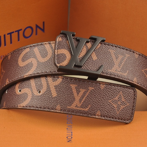 Cinturon Supreme x Louis Vuitton